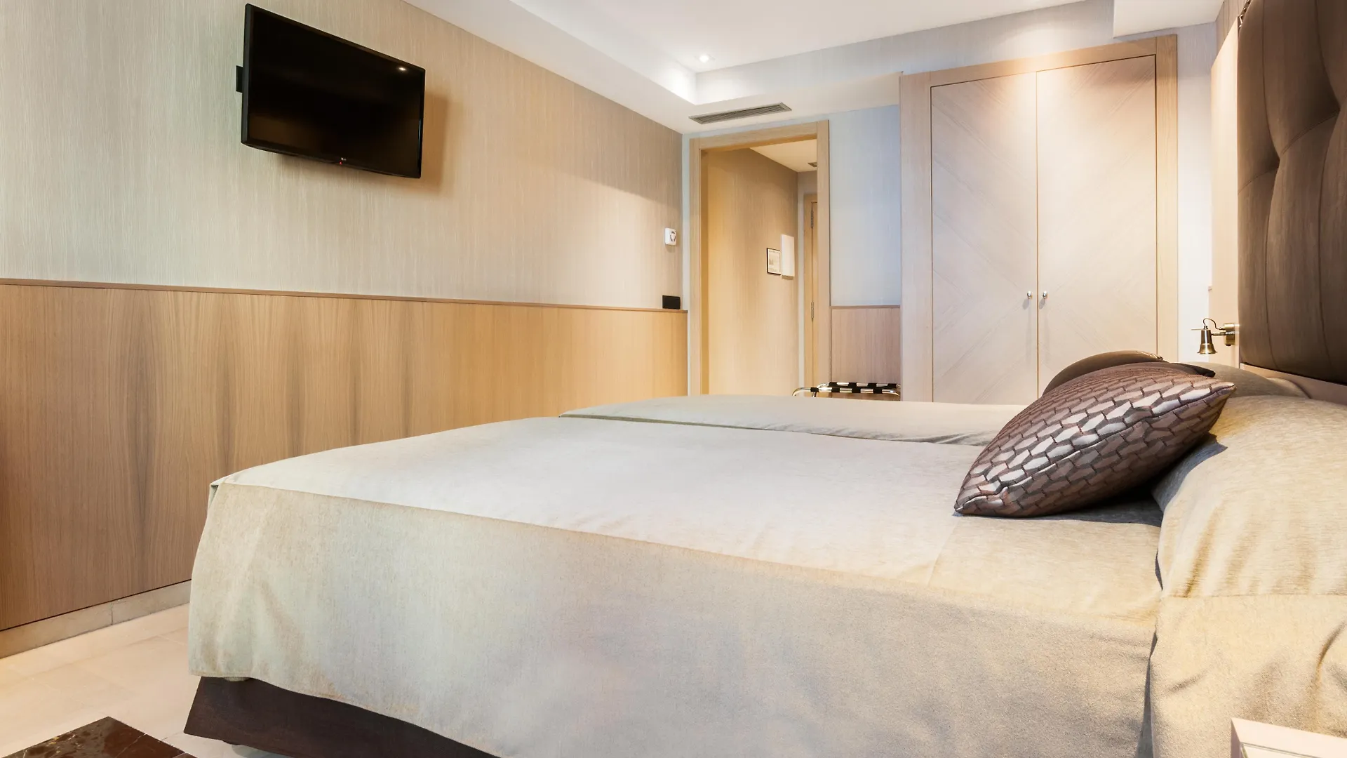 Gran Hotel Barcino Barcelona