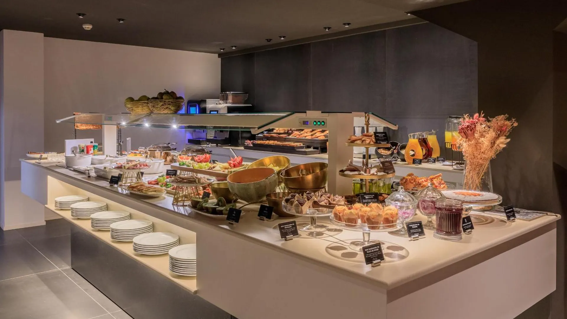 Gran Hotel Barcino Barcelona Espanha