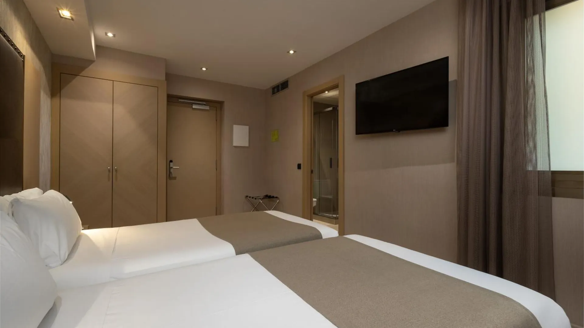 Gran Hotel Barcino Barselona 4*,  İspanya