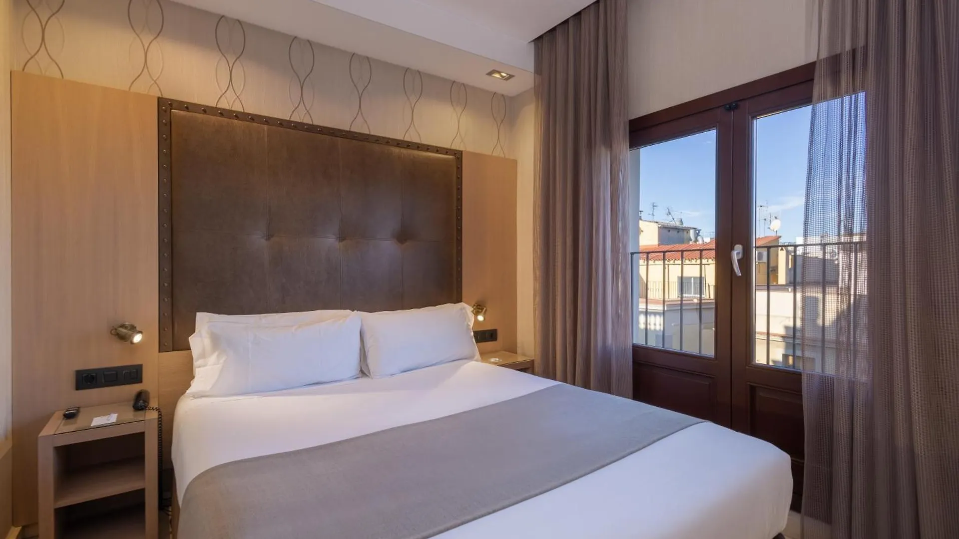 ****  Gran Hotel Barcino Barcelona Espanha