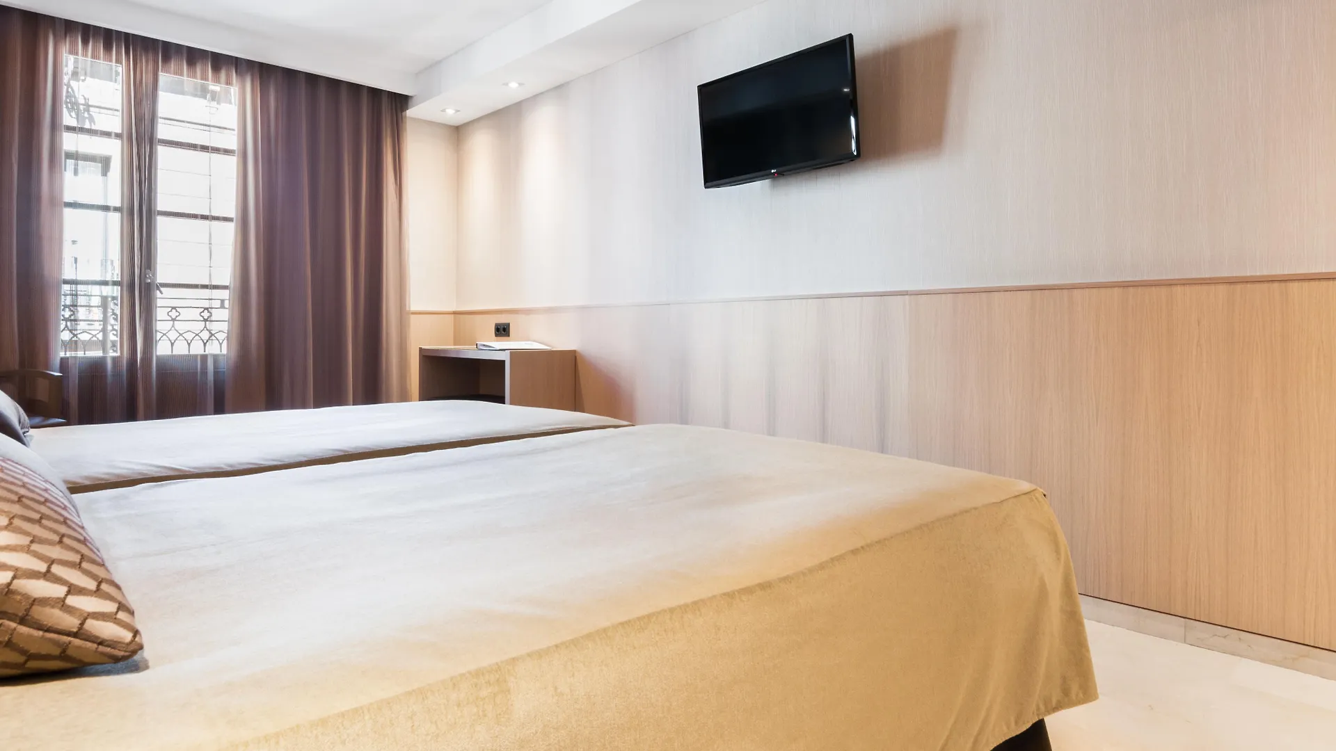 Gran Hotel Barcino Barselona