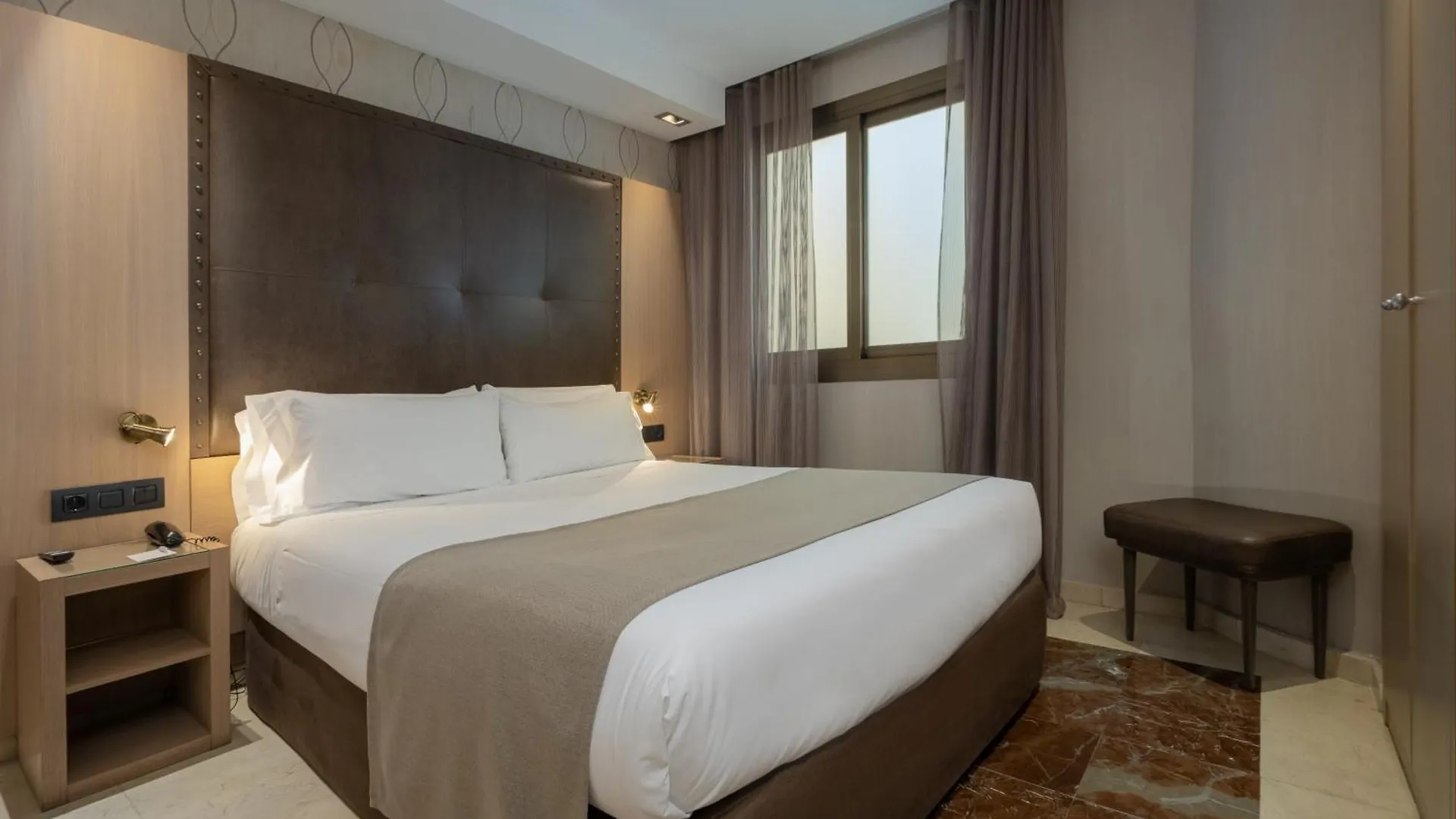 Gran Hotel Barcino Barselona İspanya