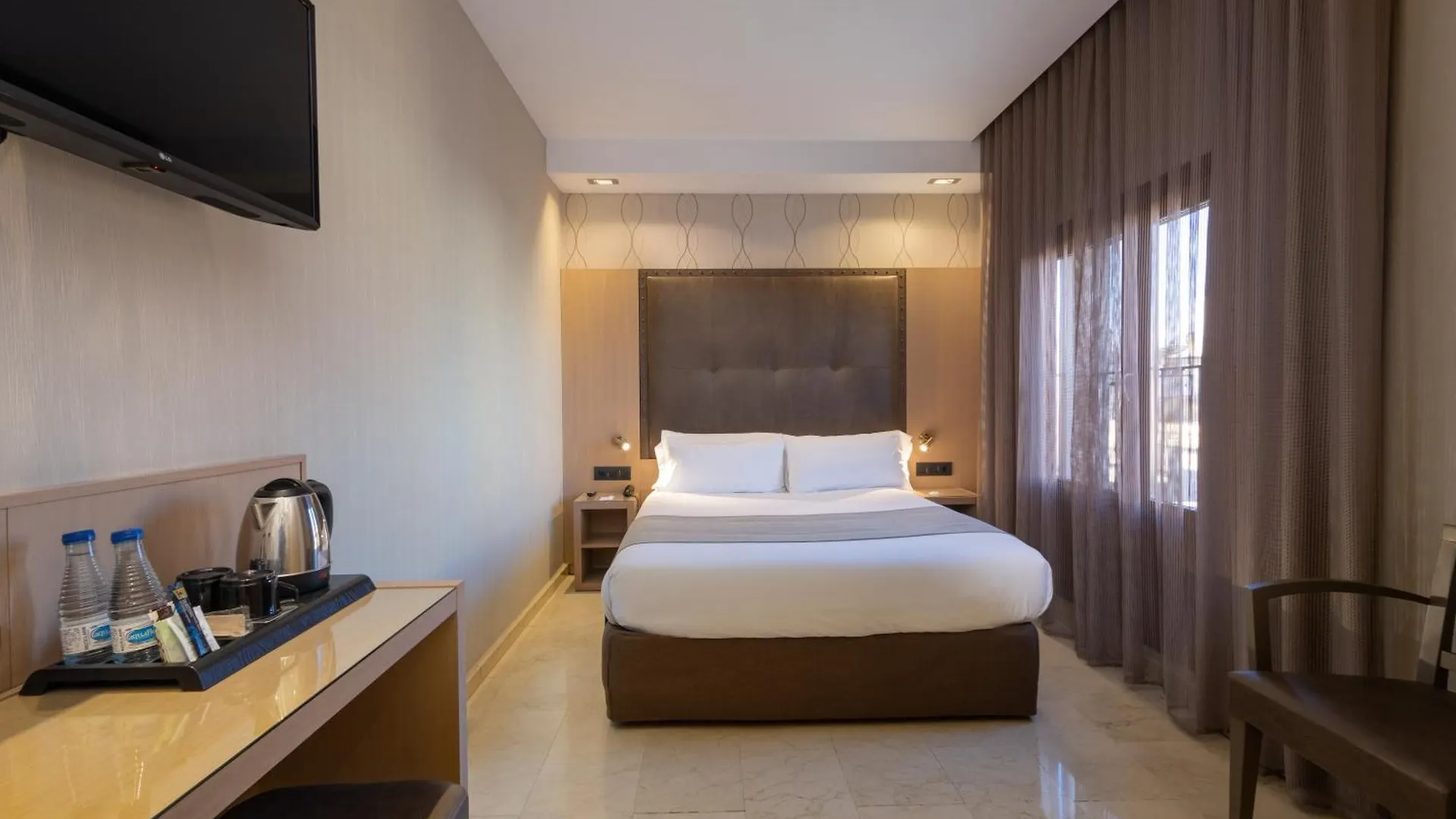 Gran Hotel Barcino Barselona 4*,  İspanya