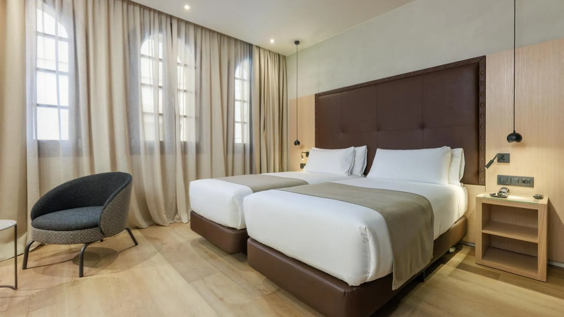 Gran Hotel Barcino Barcelona